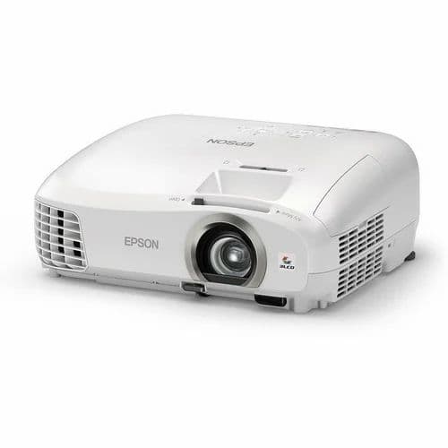 Epson EH-TW6250 Epson EH-TW61503LCD, 4K PRO UHD (4096 x 2160) 8.8mln. pixel or (3840 x 2160) 8.3 mln. pixelWiFi